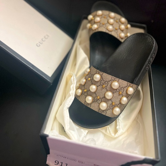 Gucci Pearl Slides - Picture 1 of 10